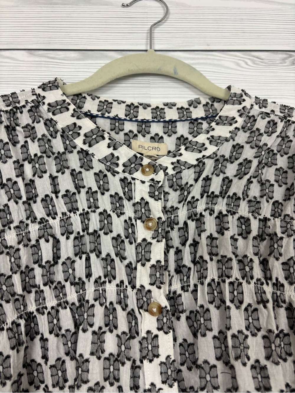 PILCRO by Anthropologie short-sleeve smocked button down blouse 2X - Picture 5 of 9